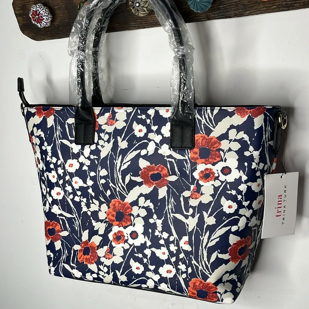 Trina Turk Floral Women's Tote Bag Large 18” x 13” Jardin De Paris